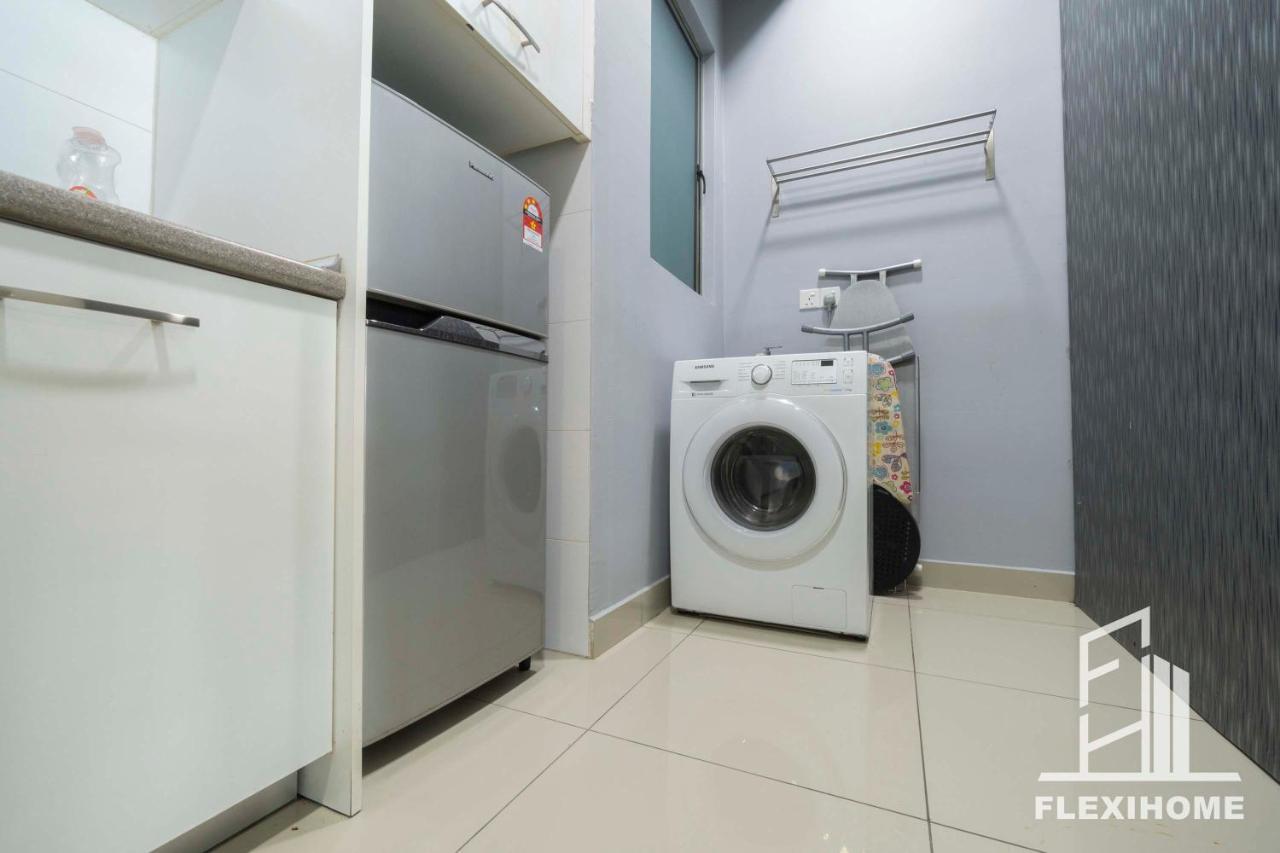 Colour-Theme Designed, Private Studio Home, Cybersquare 27B Cyberjaya, Flexihome-My Esterno foto