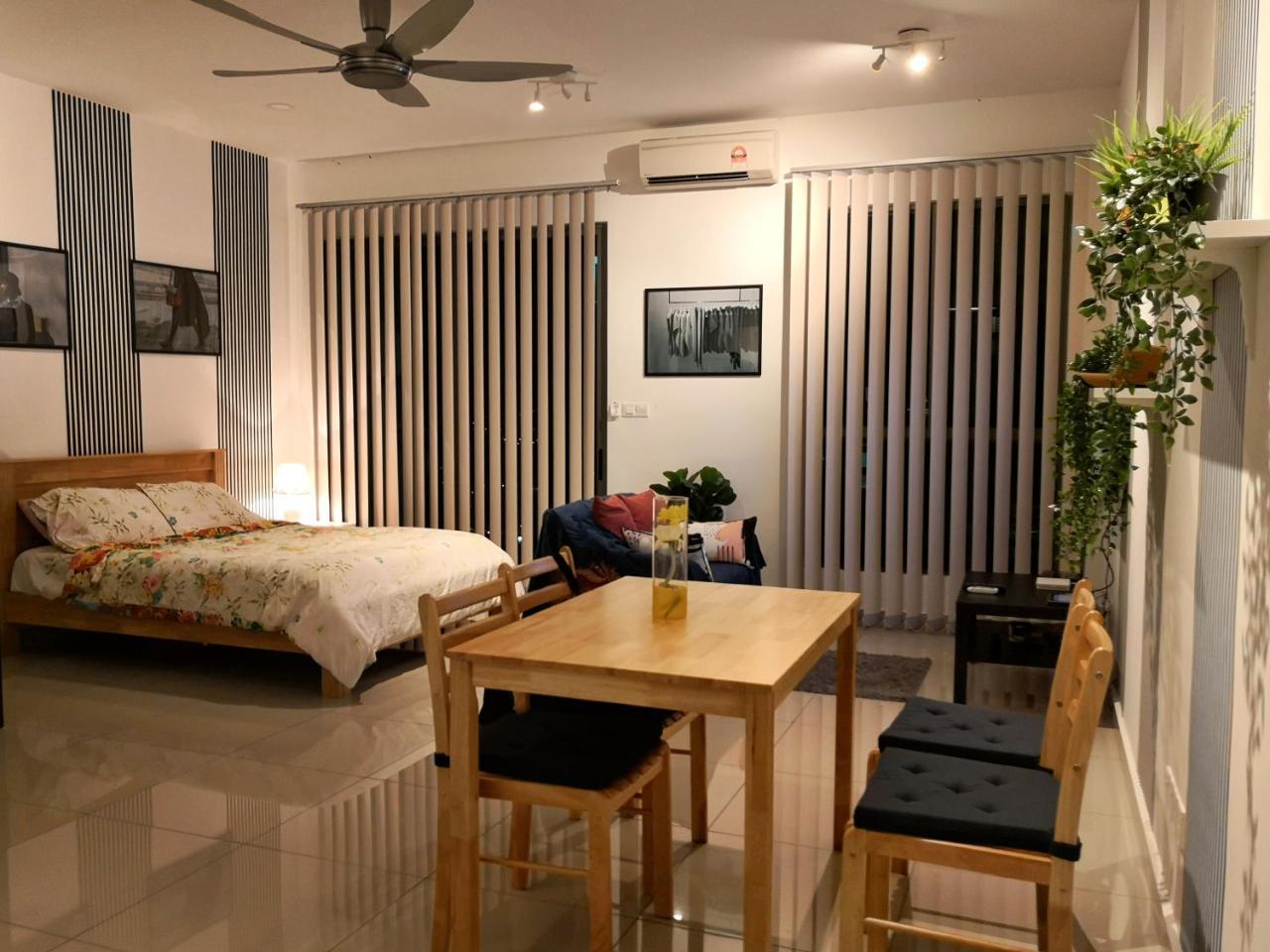 Colour-Theme Designed, Private Studio Home, Cybersquare 27B Cyberjaya, Flexihome-My Esterno foto