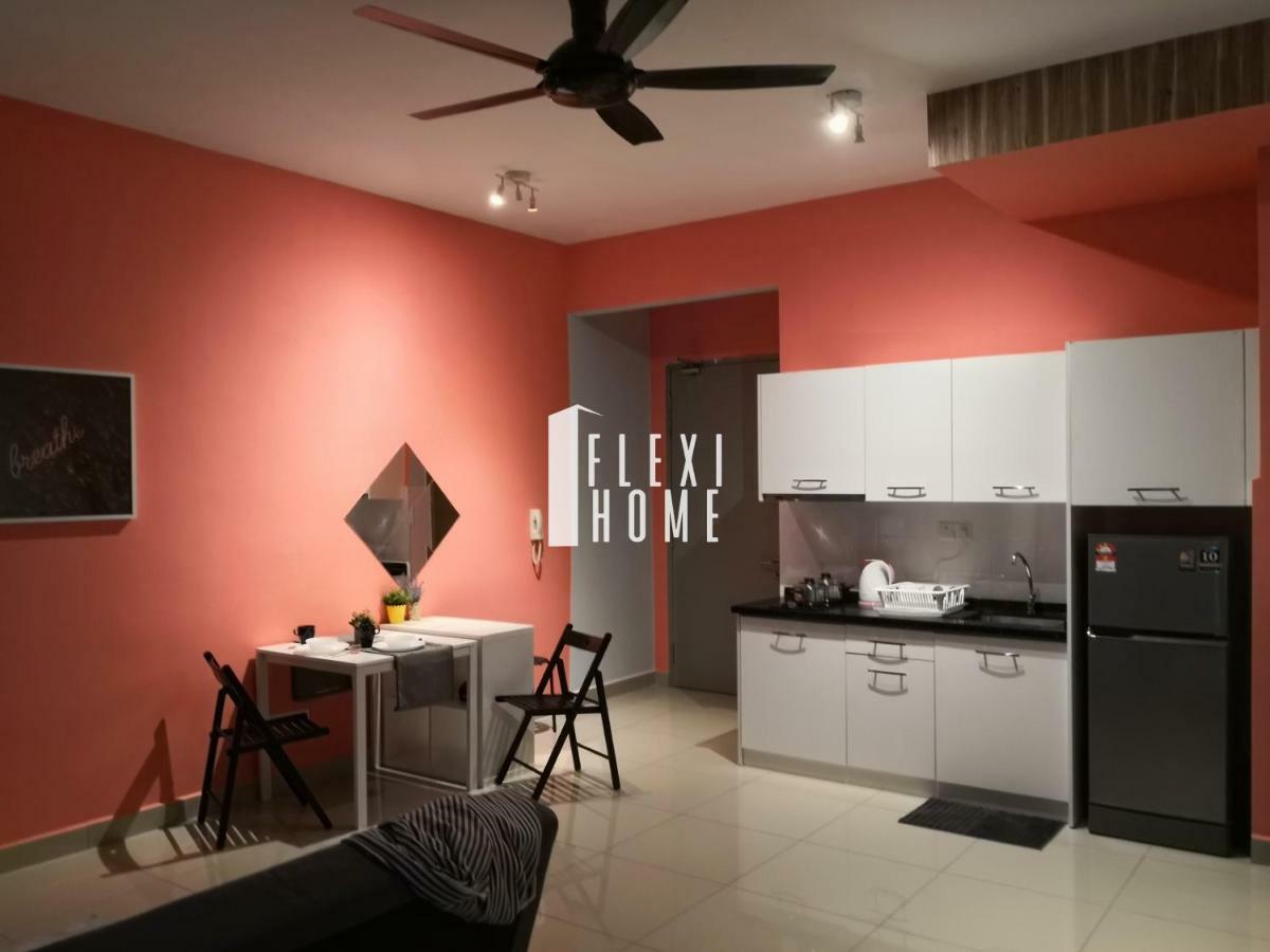 Colour-Theme Designed, Private Studio Home, Cybersquare 27B Cyberjaya, Flexihome-My Esterno foto
