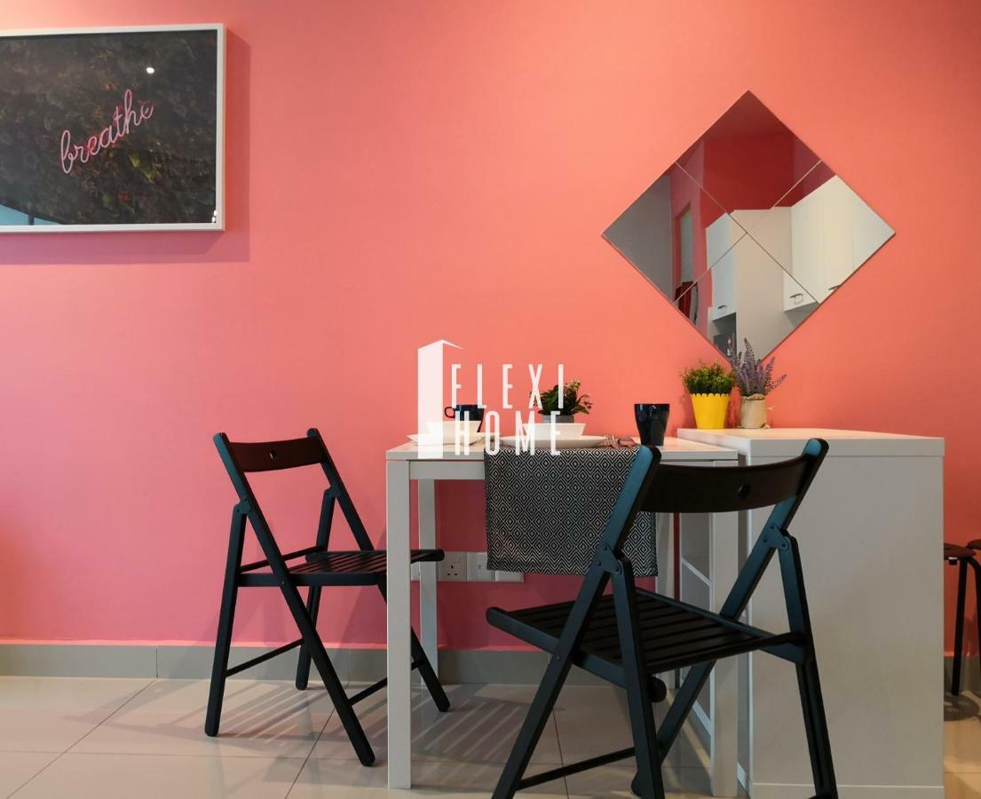 Colour-Theme Designed, Private Studio Home, Cybersquare 27B Cyberjaya, Flexihome-My Esterno foto