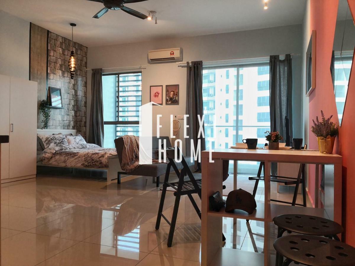 Colour-Theme Designed, Private Studio Home, Cybersquare 27B Cyberjaya, Flexihome-My Esterno foto
